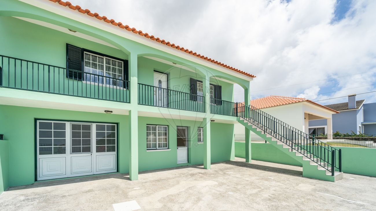 3 bedrooms House in Angra do Heroismo, Portugal No. 35498