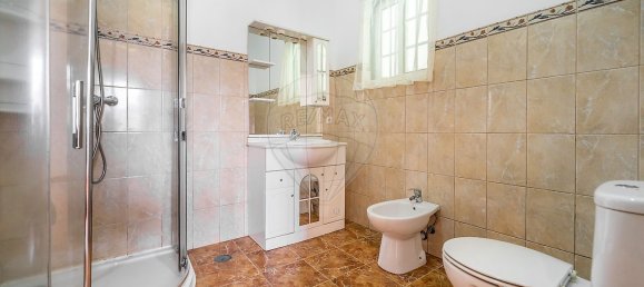 3 bedrooms House in Angra do Heroismo, Portugal No. 35498 6