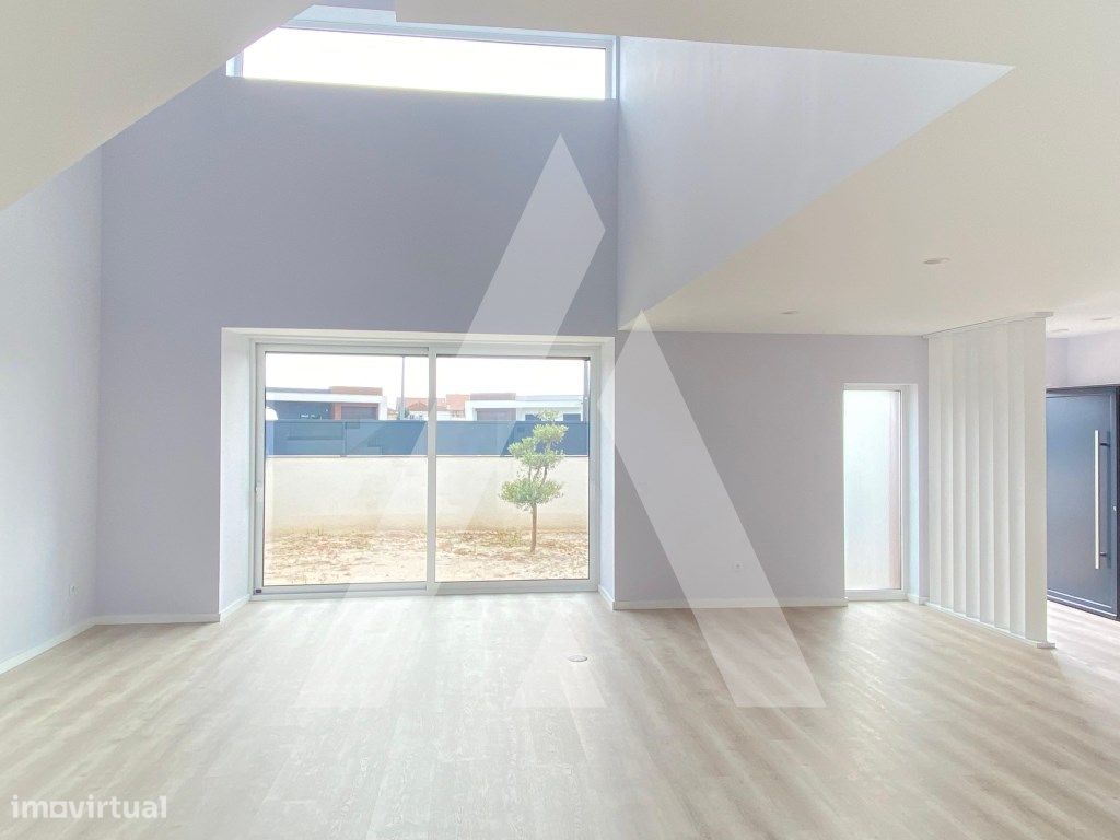 4 غرف نوم منزل في Aradas, Portugal رقم 98574