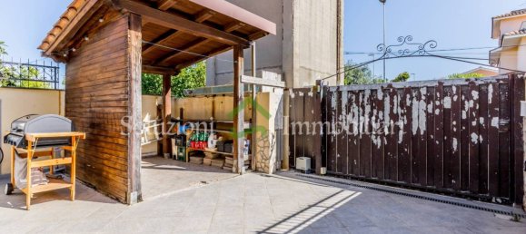 2 Schlafzimmer Haus in Pomezia, Italy, Nr. 319115 11