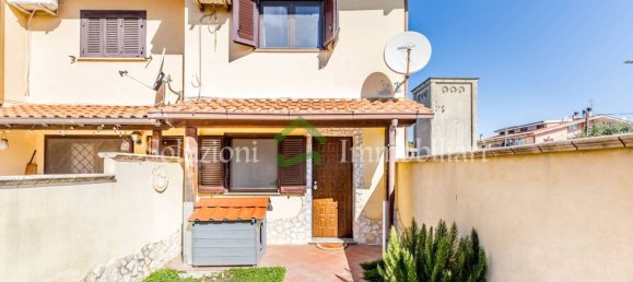 2 Schlafzimmer Haus in Pomezia, Italy, Nr. 319115 3