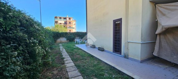 2غرفة شقة في Fiano Romano, Italy رقم 2979 11