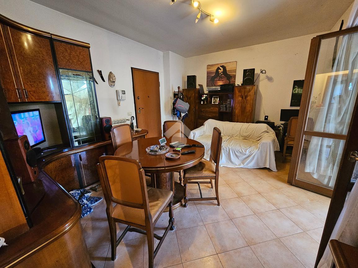 2غرفة شقة في Fiano Romano, Italy رقم 2979