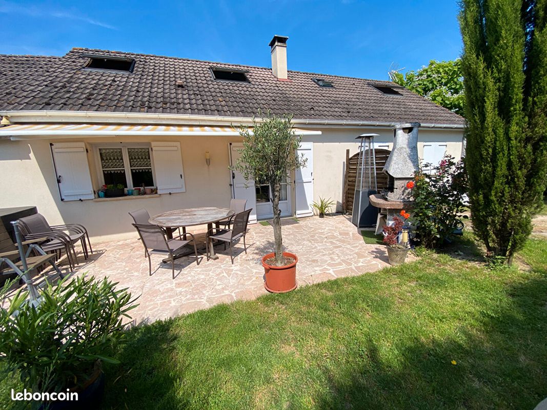 3 غرف نوم منزل في Saran, France رقم 266944