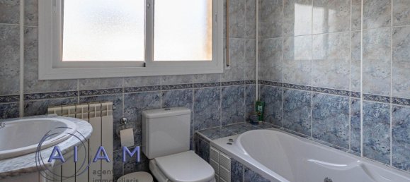 3 bedrooms House in Santa Susanna, Spain No. 105073 12