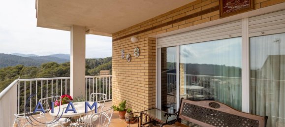 3 bedrooms House in Santa Susanna, Spain No. 105073 2