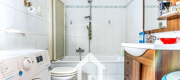 3-salle Appartement à Legnano, Italy No. 331518 17