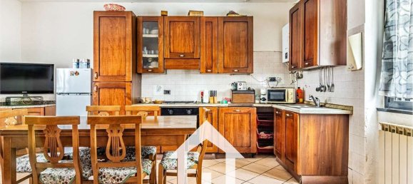 3-salle Appartement à Legnano, Italy No. 331518 7