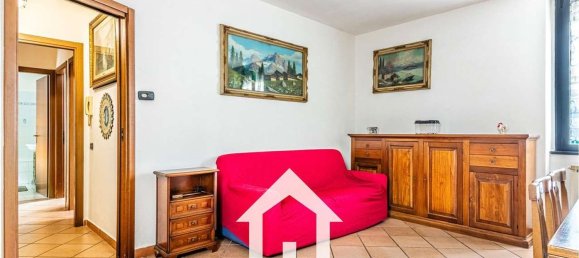 3-salle Appartement à Legnano, Italy No. 331518 4