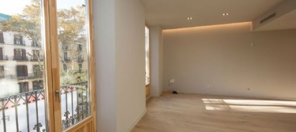 2 غرف نوم شقة في Ciutat Vella, Spain رقم 25628 3