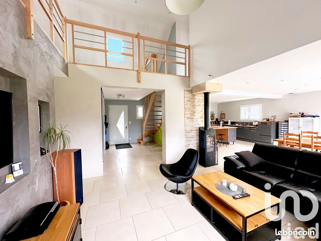 7-Zimmer Haus in Corquilleroy, France, Nr. 246151