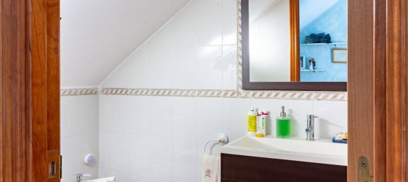 5 bedrooms House in L'Hospitalet de Llobregat, Spain No. 168031 6