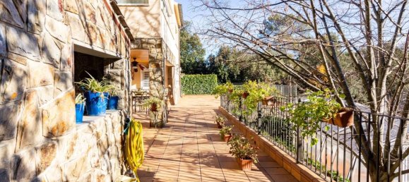 5 bedrooms House in L'Hospitalet de Llobregat, Spain No. 168031 15