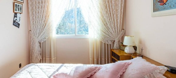 5 bedrooms House in L'Hospitalet de Llobregat, Spain No. 168031 2