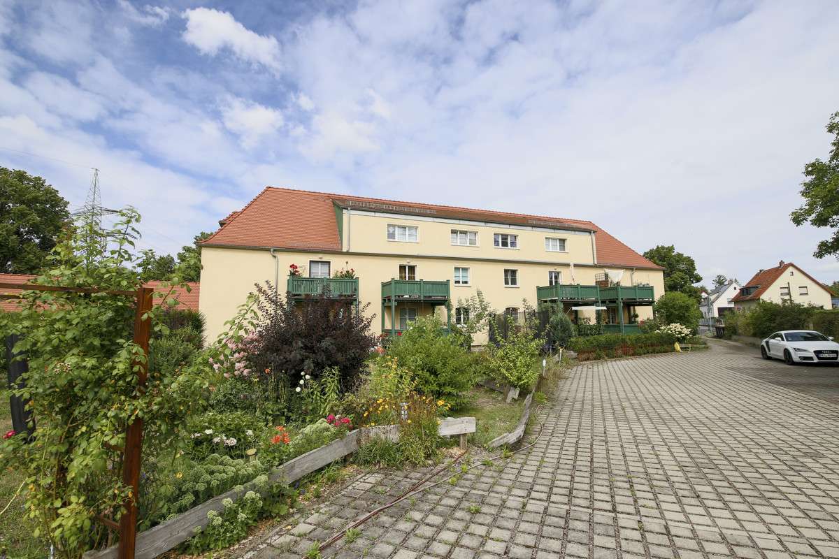 2 bedrooms Apartment in Radebeul, Germany No. 28922