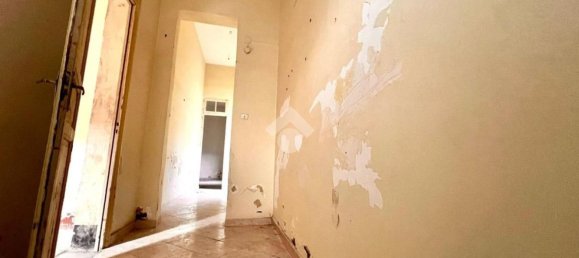 4 rooms Apartment in Palermo, Italy No. 161980 11