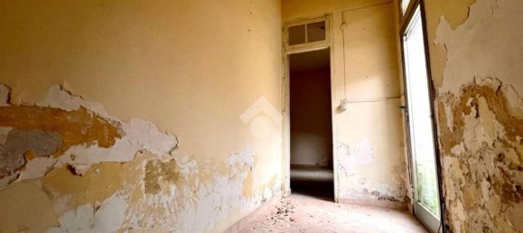 4 rooms Apartment in Palermo, Italy No. 161980 21