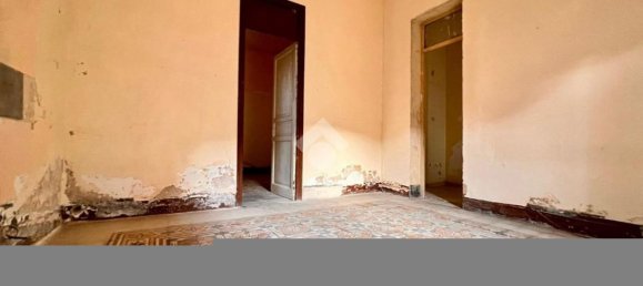 4 rooms Apartment in Palermo, Italy No. 161980 4