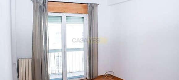 2 bedrooms Apartment in Lisbon, Portugal No. 10797 10