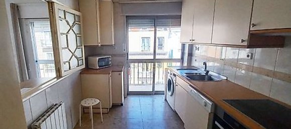 2 bedrooms Apartment in Lisbon, Portugal No. 10797 12