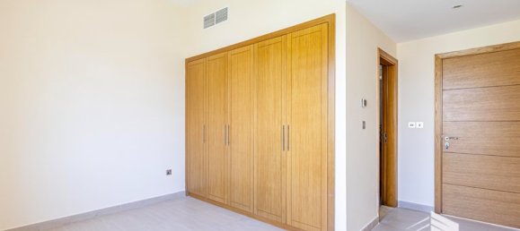 4 bedrooms Villa in Jumeirah Park, UAE No. 16790 18