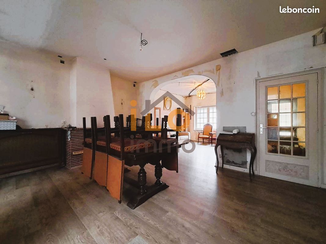 Casa de 4 dormitorios en Estaires, France No. 78964