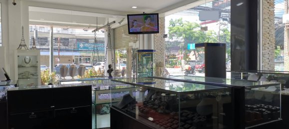 9 bedrooms Commercial property for sale in Pattaya, Chonburi, Eastern Thailand, Thailand № 66833 11