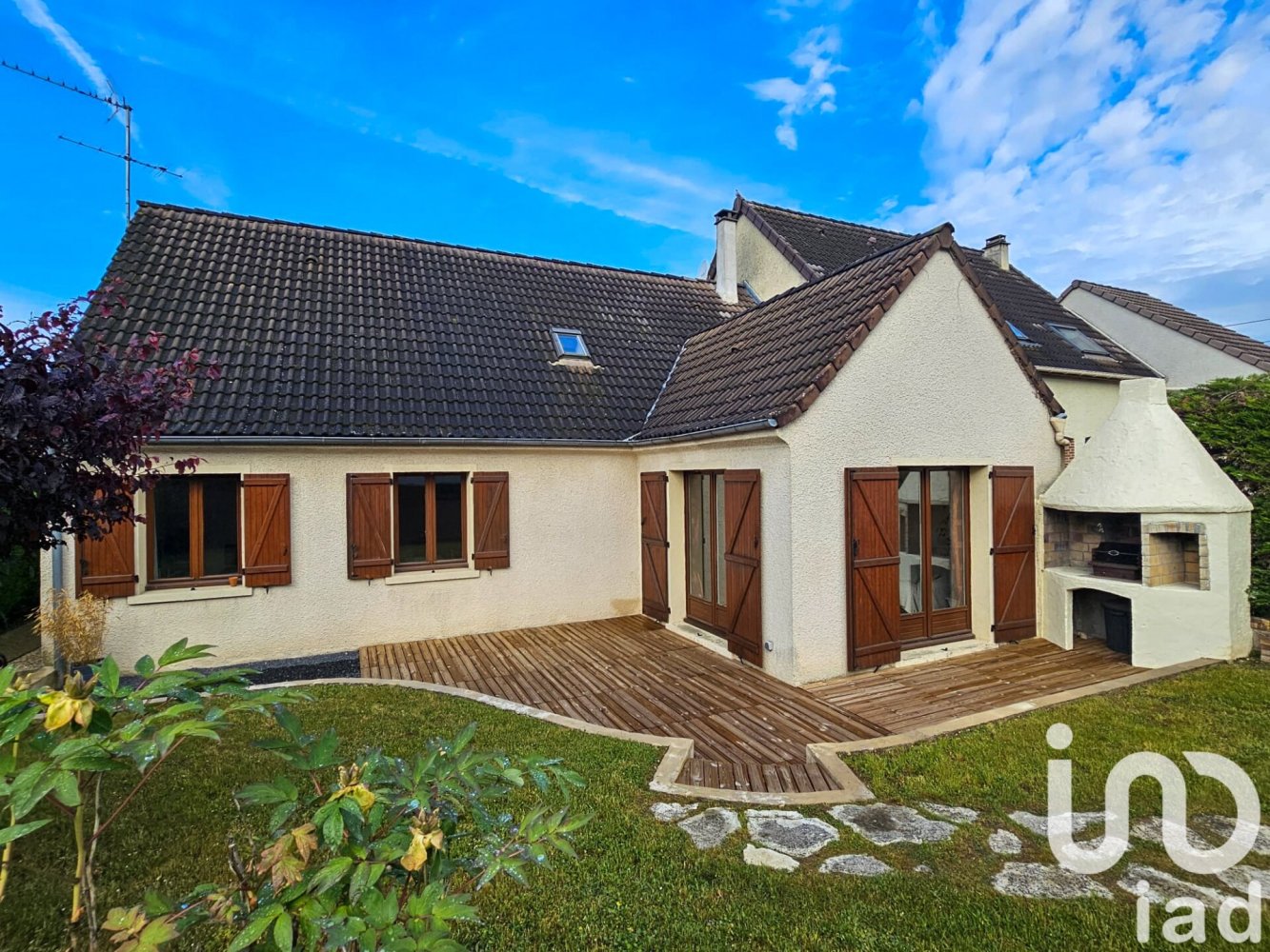 3 chambres Maison à Vernouillet, France No. 351382