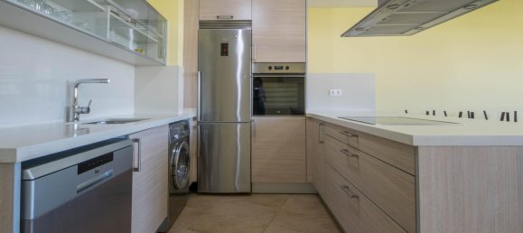 3 bedrooms Penthouse in Carral, Spain No. 170561 3