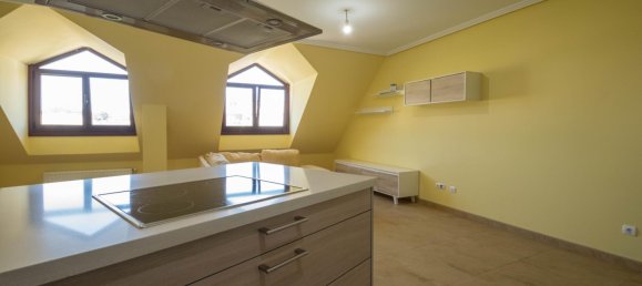 3 bedrooms Penthouse in Carral, Spain No. 170561 4