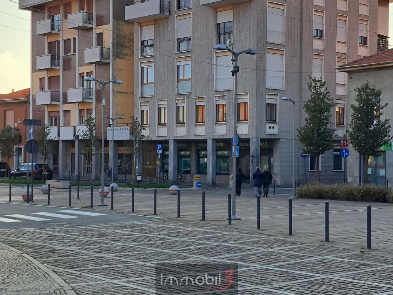 3غرفة شقة في Magnago, Italy رقم 179994