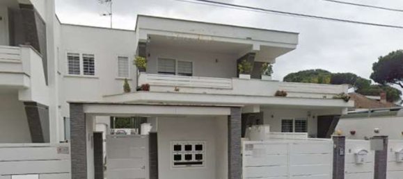 4 bedrooms Apartment in Rome, Italy No. 335758 4