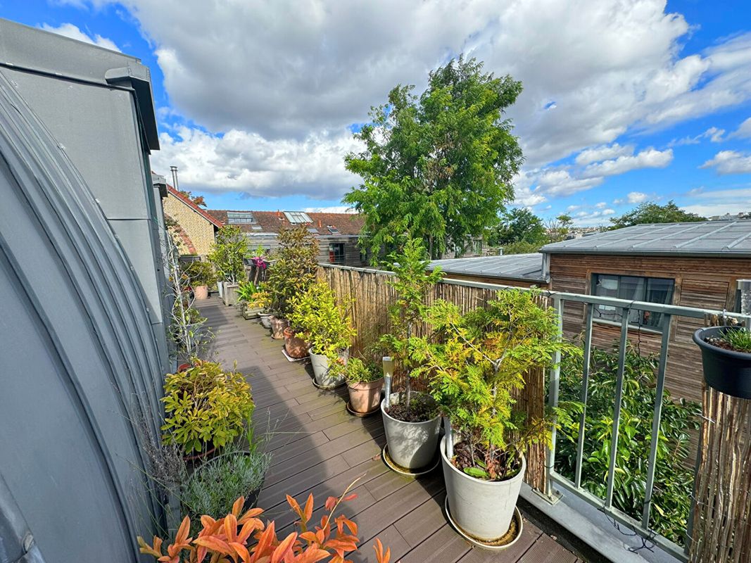 3 bedrooms Apartment in Arcueil, France No. 172179