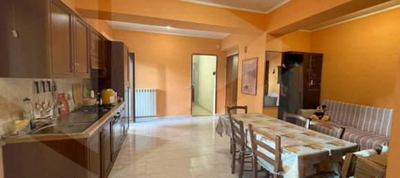 3 rooms Apartment in Avezzano, Italy No. 22034 9