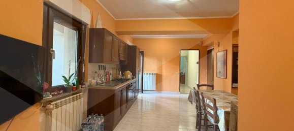 3 rooms Apartment in Avezzano, Italy No. 22034 3