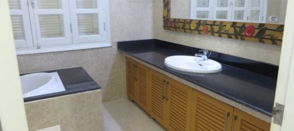 4 bedrooms Villa in Tay Ho, Vietnam No. 4593 27