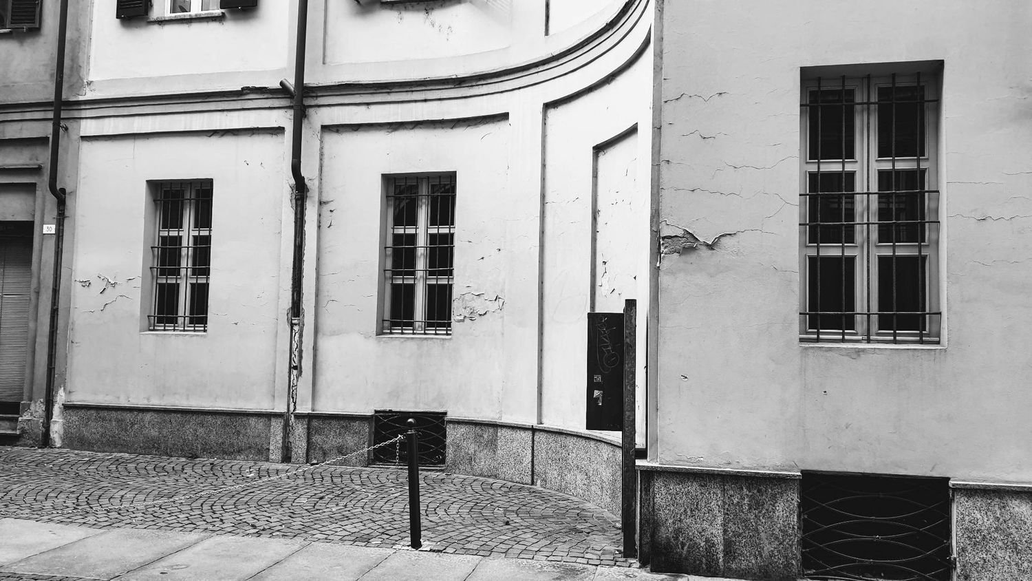 70m² Office in Casale Monferrato, Italy No. 344437