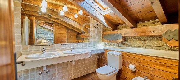 Adosado de 4 dormitorios en Gerona, Spain No. 84113 26