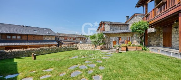 Adosado de 4 dormitorios en Gerona, Spain No. 84113 2