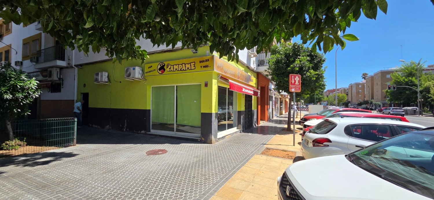  عقار تجاري في Andalusia, Spain 108متر مربع رقم 135383