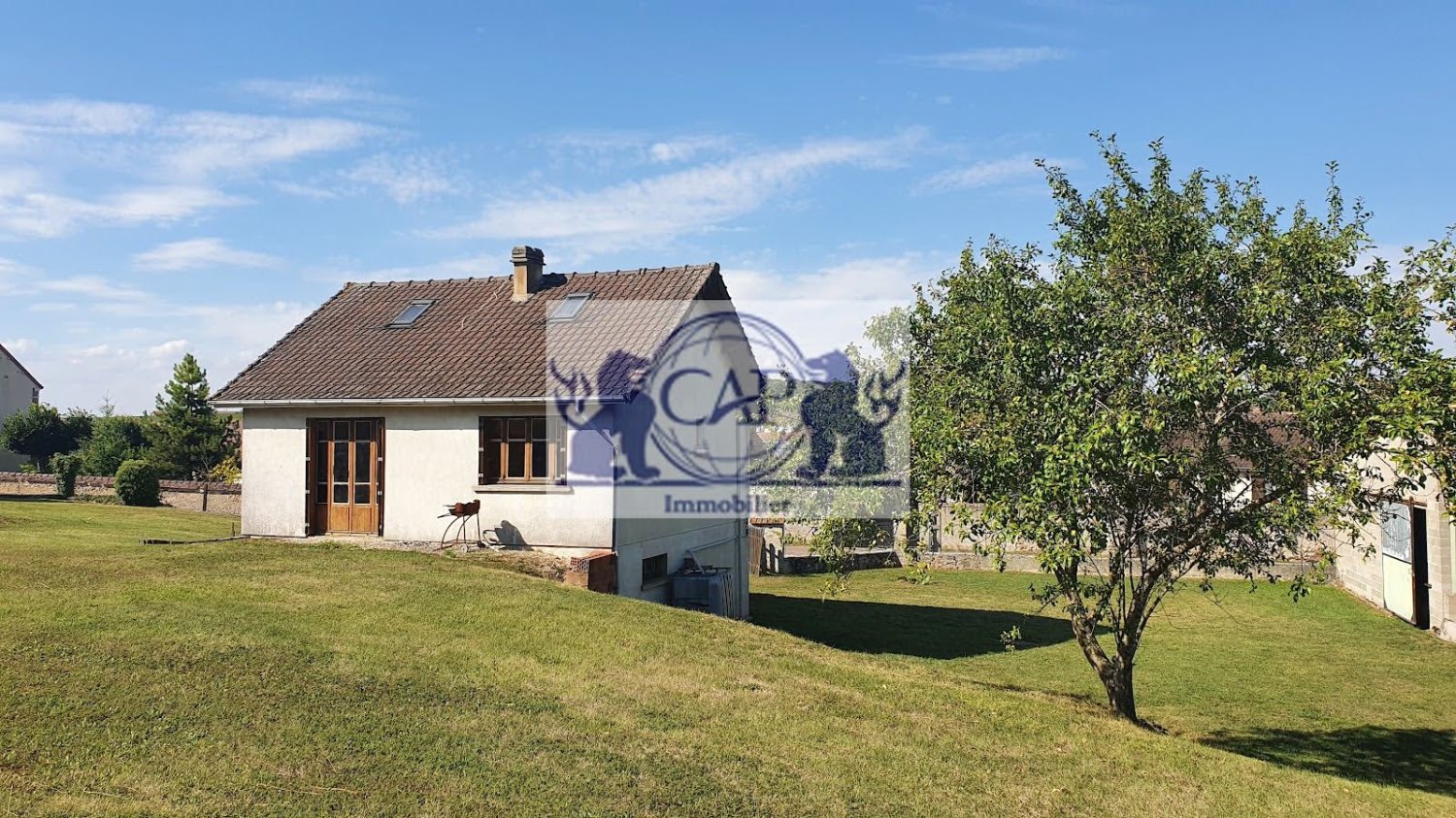 3 bedrooms House in Avant-les-Marcilly, France No. 90693