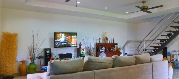 4 dormitorios villa en venta en Pattaya, Chonburi, Eastern Thailand, Thailand № 173523 10