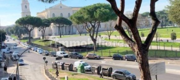 1 Schlafzimmer Wohnung in Rome, Italy, Nr. 348393 4