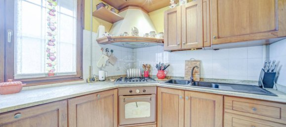 Apartamento de 2 dormitorios en Cassano Magnago, Italy No. 150068 4