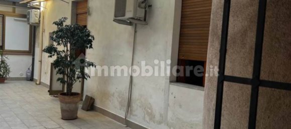 Apartamento de 2 dormitorios en Catania, Italy No. 360963 2