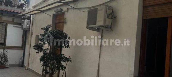 Apartamento de 2 dormitorios en Catania, Italy No. 360963 16