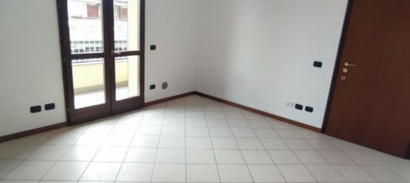 2 rooms Apartment in Vignate, Italy No. 330364 5