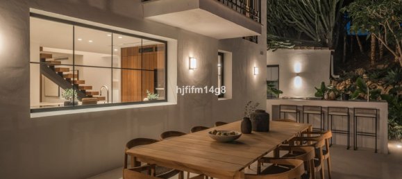 5 bedrooms Townhouse in Marbella, Spain No. 56636 22