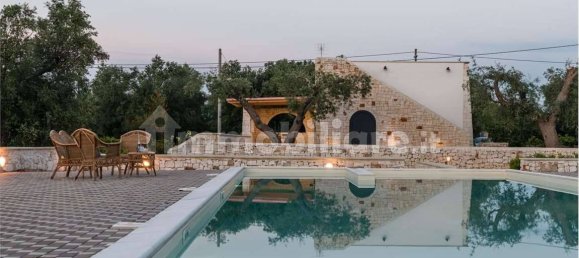 Casa de 5 habitaciónes en San Michele Salentino, Italy No. 154397 3