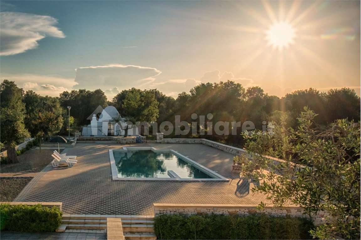 Casa de 5 habitaciónes en San Michele Salentino, Italy No. 154397